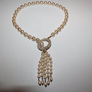 UNIQUE VINTAGE MIRIAM HASKELL FAUX PEARL NECKLACE